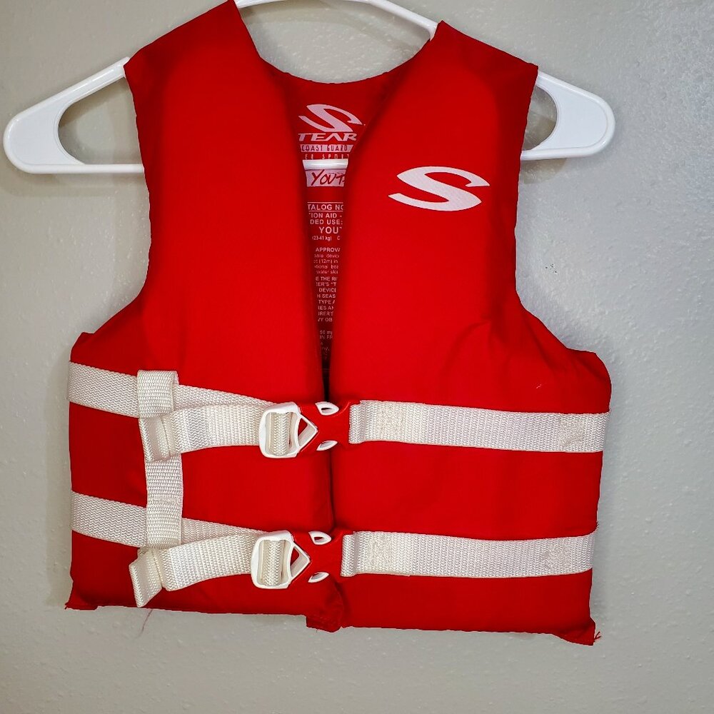 Stearns Kids Life Vest Red & White US Coast Guard Approved Youth Life Jacket